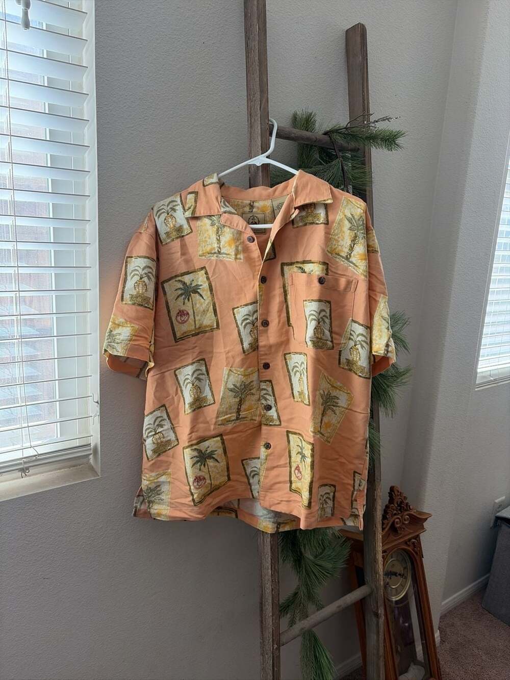 Bermuda Bay Mens Salmon Palm Tree Postcard Print Hawaiian Short Sleeve Button Sh